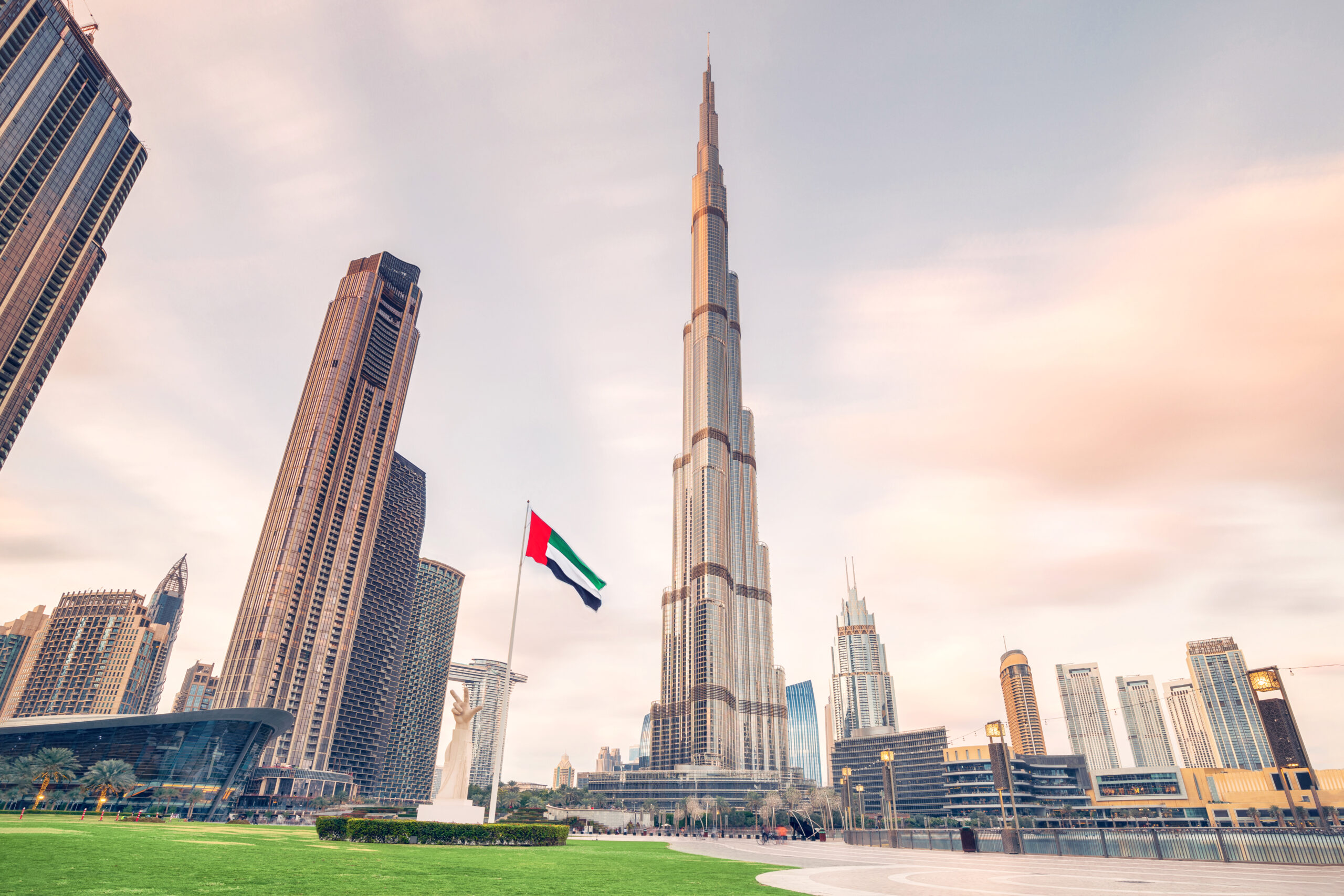 The Ultimate Dubai Travel Guide: Top Attractions & Hidden Gems